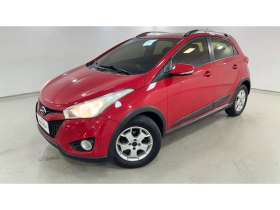 HYUNDAI HB20X 1.6 16V PREMIUM FLEX 4P MANUAL HYUNDAI HB20X 1.6 16V PREMIUM FLEX 4P MANUAL